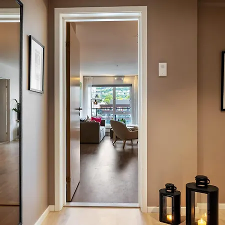 Leilighet Roomsly - Flat With Private Balcony