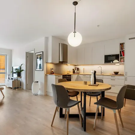 Roomsly - Flat With Private Balcony Apartment Bergen