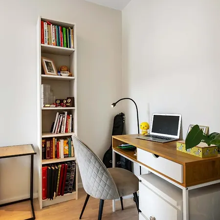 Appartement Roomsly - Flat With Private Balcony Bergen