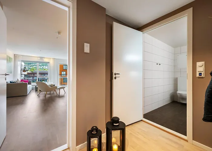 Roomsly - Flat With Private Balcony דירה *