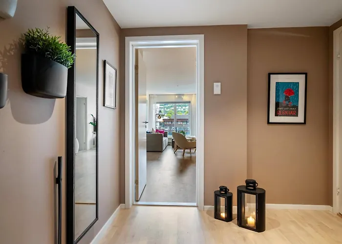 Apartment Roomsly - Flat With Private Balcony Bergen