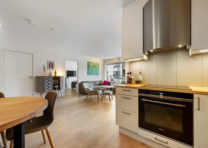 Roomsly - Flat With Private Balcony Bergen